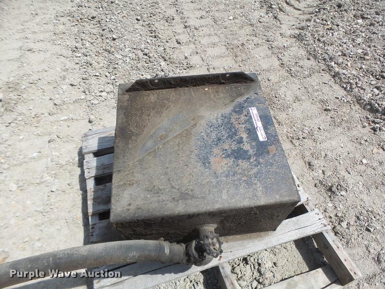 image for item DF9303 Hydraulic tank