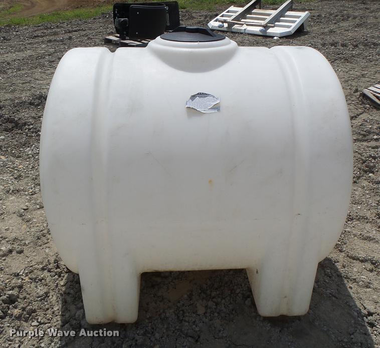 image for item DF9305 Poly tank