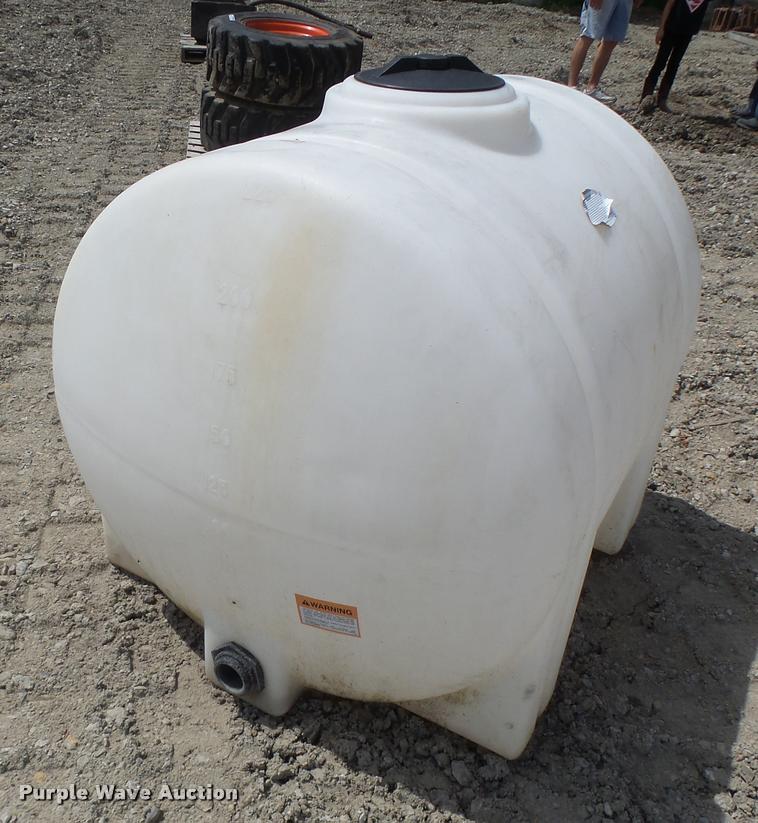 image for item DF9305 Poly tank