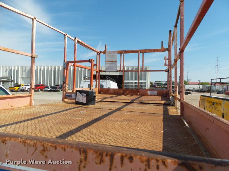 image for item DH9596 1995 Skyjack SJ8231F scissor lift