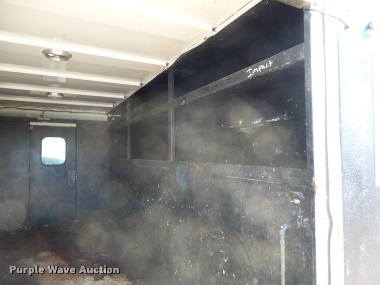 image for item DH9613 2004 Ford E350 Super Duty utility van