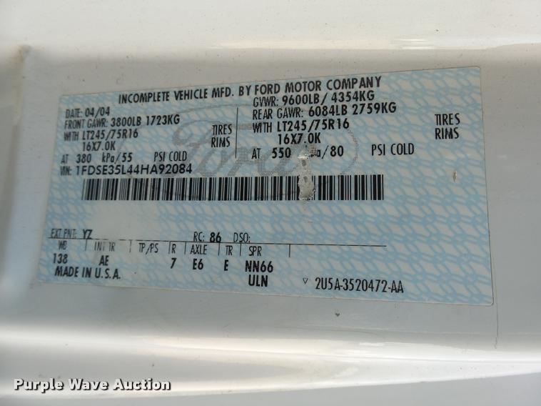 image for item DH9613 2004 Ford E350 Super Duty utility van