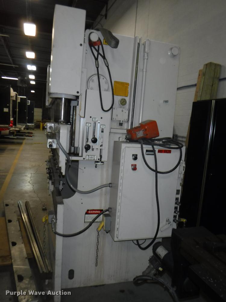 image for item DJ9243 Wysong MTH60-96 sheet metal brake