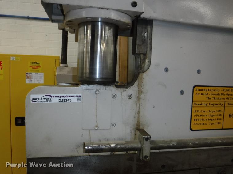 image for item DJ9243 Wysong MTH60-96 sheet metal brake