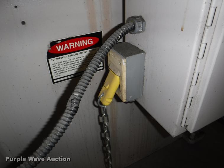 image for item DJ9243 Wysong MTH60-96 sheet metal brake