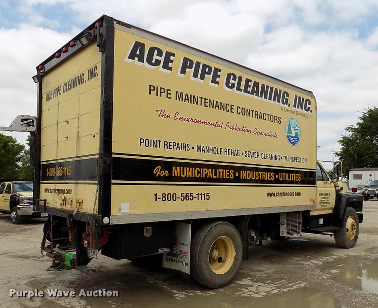 image for item DK9990 1993 Ford F800 box truck