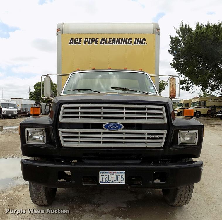 image for item DK9990 1993 Ford F800 box truck