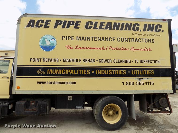 image for item DK9990 1993 Ford F800 box truck