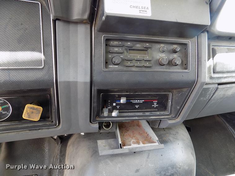 image for item DK9990 1993 Ford F800 box truck