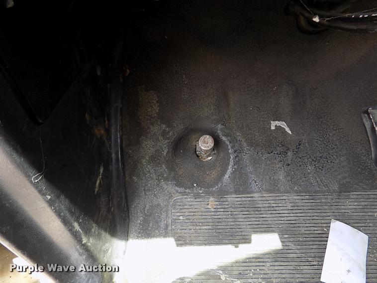 image for item DK9990 1993 Ford F800 box truck