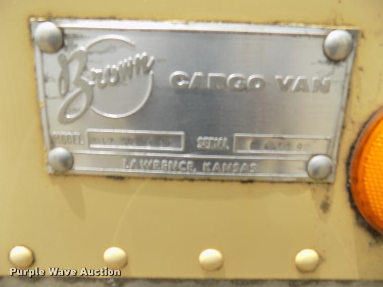 image for item DK9990 1993 Ford F800 box truck