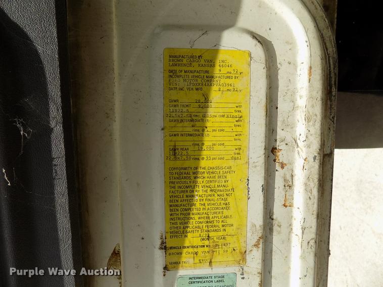 image for item DK9990 1993 Ford F800 box truck