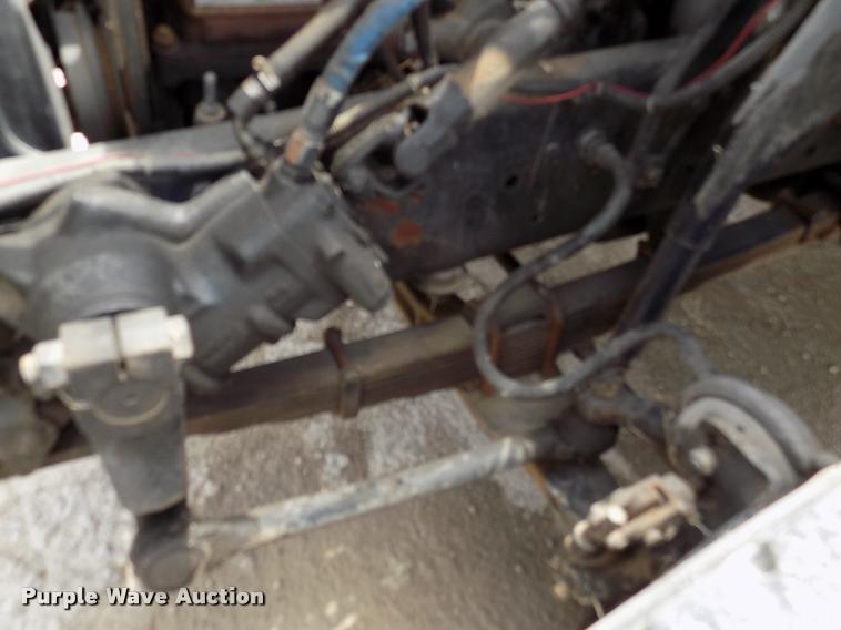 image for item DK9990 1993 Ford F800 box truck