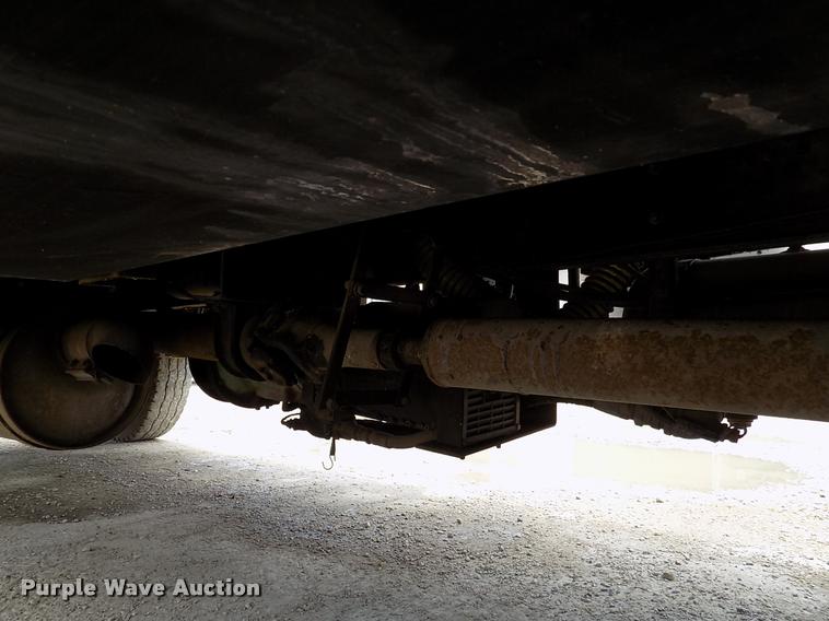 image for item DK9990 1993 Ford F800 box truck