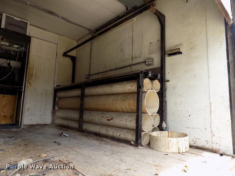 image for item DK9990 1993 Ford F800 box truck