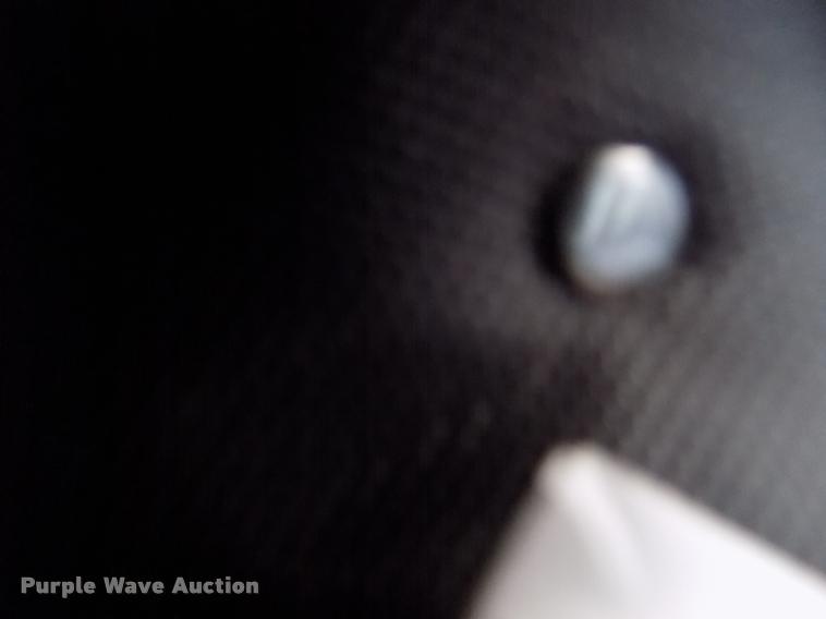 image for item DK9990 1993 Ford F800 box truck