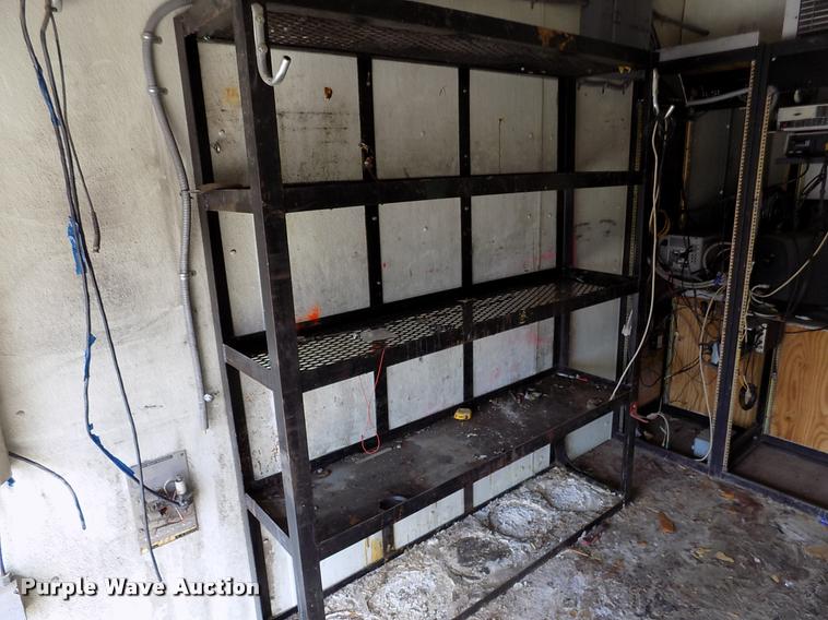 image for item DK9990 1993 Ford F800 box truck