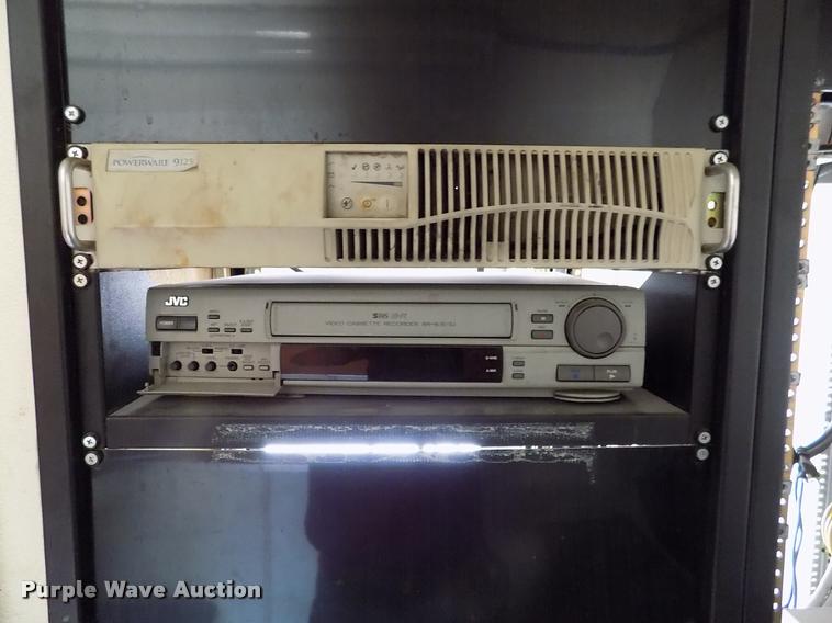 image for item DK9990 1993 Ford F800 box truck