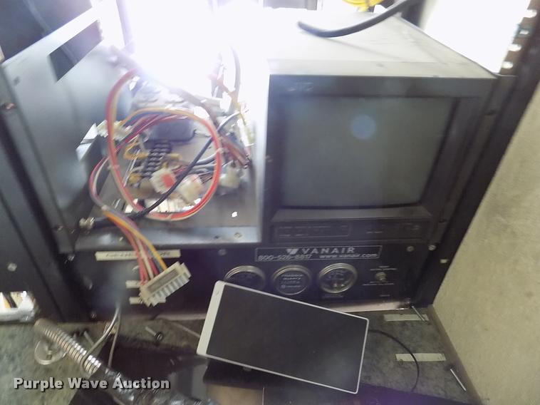 image for item DK9990 1993 Ford F800 box truck