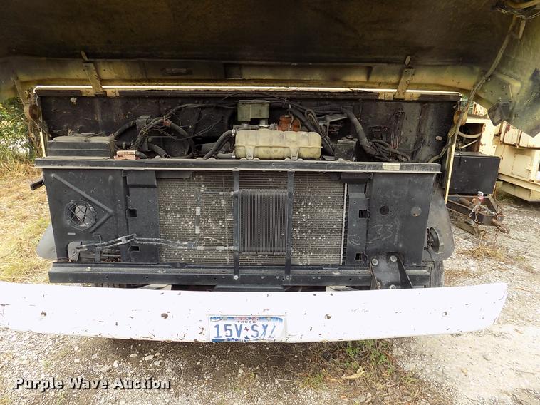 image for item DK9992 1998 Chevrolet P30 delivery truck