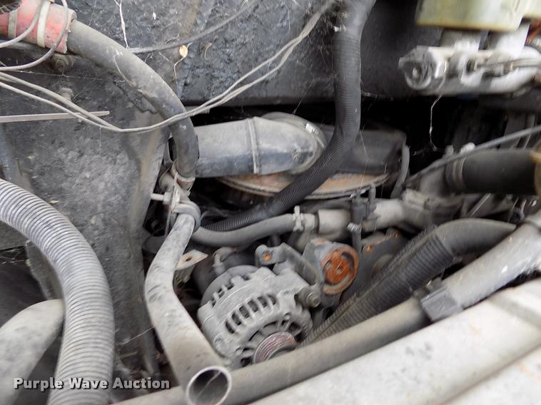 image for item DK9992 1998 Chevrolet P30 delivery truck