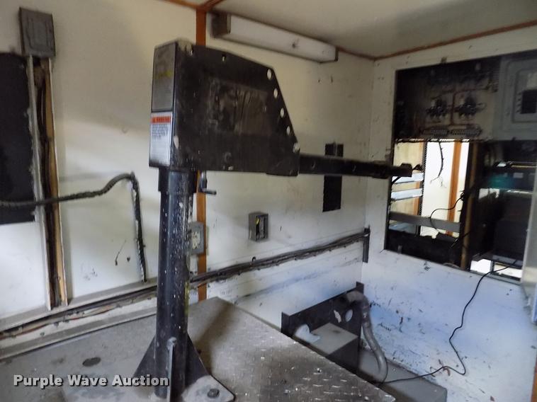 image for item DK9992 1998 Chevrolet P30 delivery truck