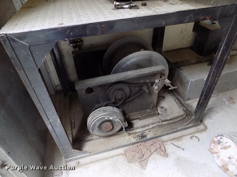 image for item DK9992 1998 Chevrolet P30 delivery truck