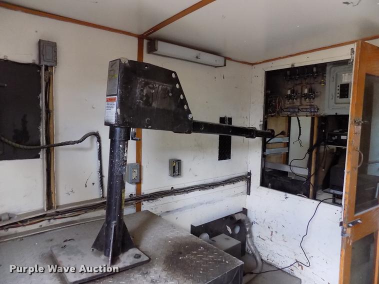 image for item DK9992 1998 Chevrolet P30 delivery truck