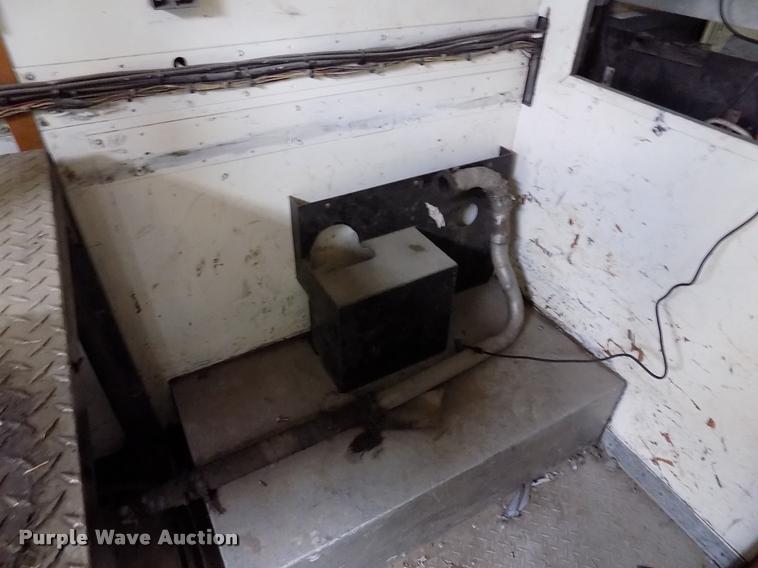 image for item DK9992 1998 Chevrolet P30 delivery truck