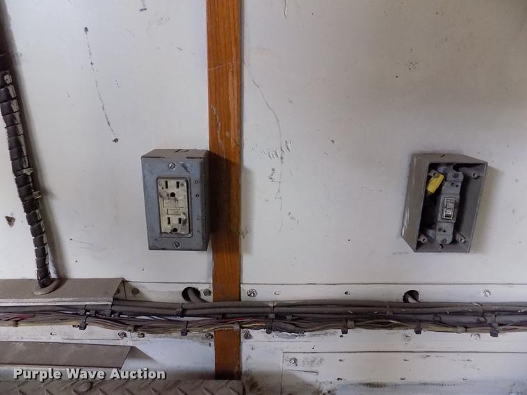 image for item DK9992 1998 Chevrolet P30 delivery truck