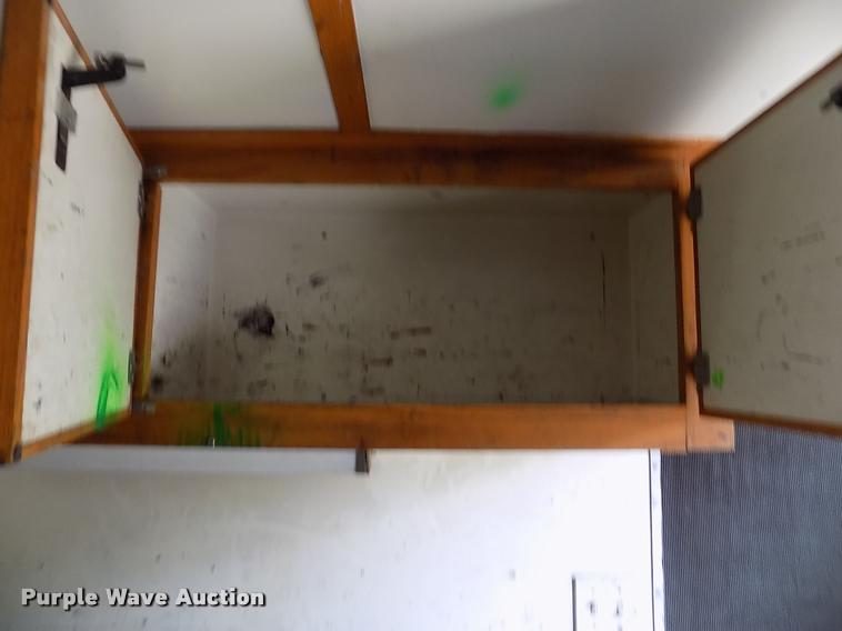 image for item DK9992 1998 Chevrolet P30 delivery truck