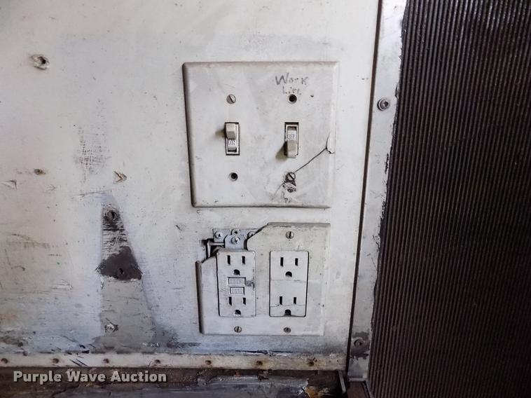 image for item DK9992 1998 Chevrolet P30 delivery truck