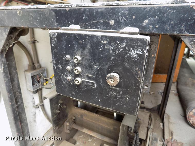 image for item DK9992 1998 Chevrolet P30 delivery truck