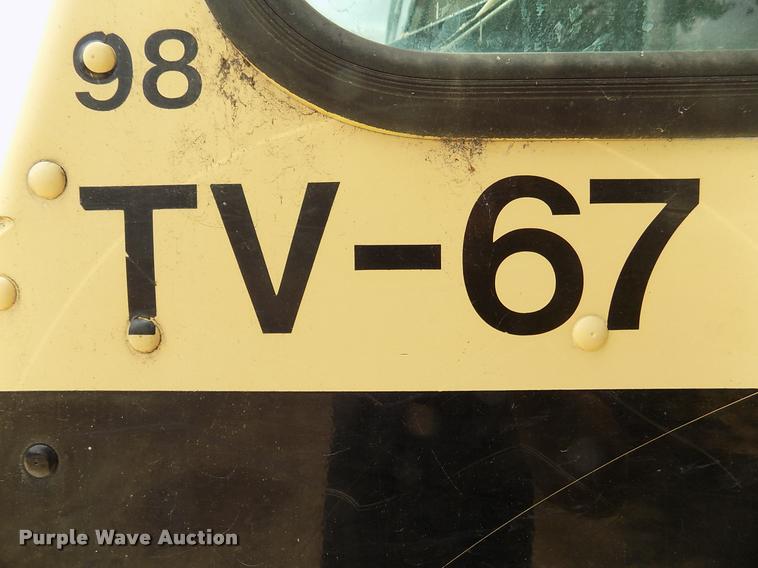 image for item DK9992 1998 Chevrolet P30 delivery truck