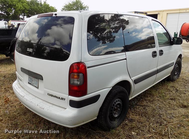 image for item DK9996 2002 Chevrolet Venture van