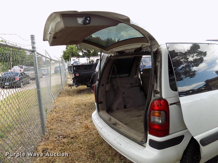 image for item DK9996 2002 Chevrolet Venture van