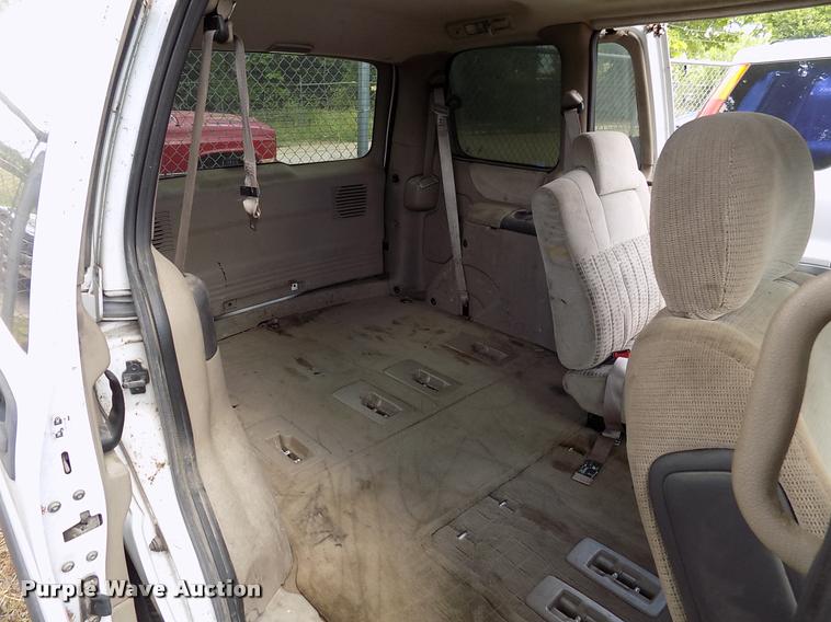 image for item DK9996 2002 Chevrolet Venture van