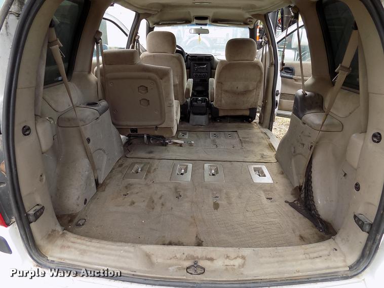 image for item DK9996 2002 Chevrolet Venture van