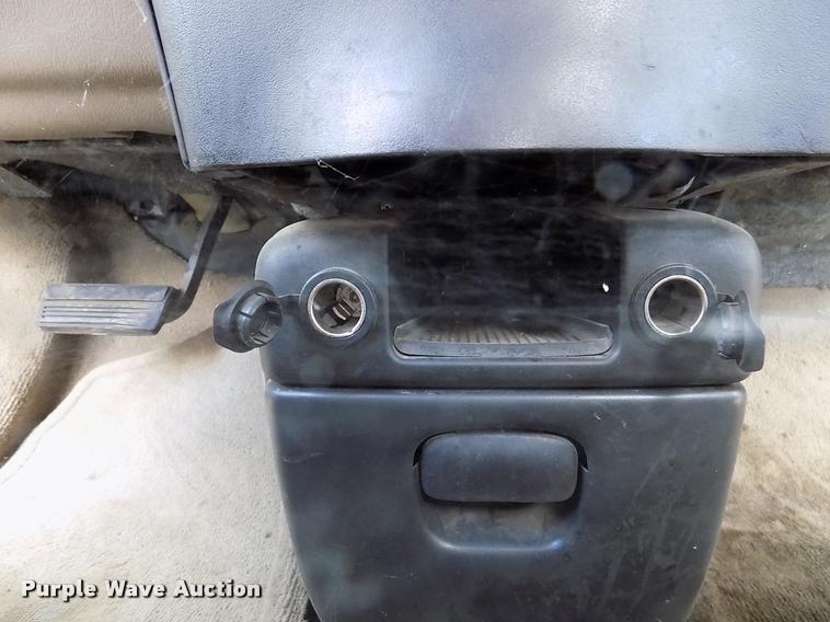 image for item DK9996 2002 Chevrolet Venture van