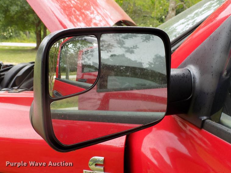 image for item DK9997 2006 Dodge Ram 3500 Quad Cab flatbed pickup truck