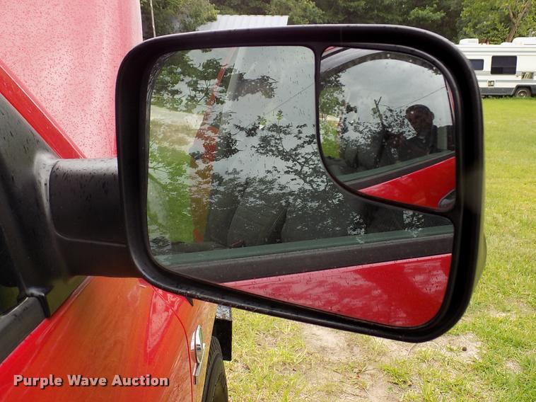 image for item DK9997 2006 Dodge Ram 3500 Quad Cab flatbed pickup truck