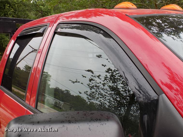 image for item DK9997 2006 Dodge Ram 3500 Quad Cab flatbed pickup truck