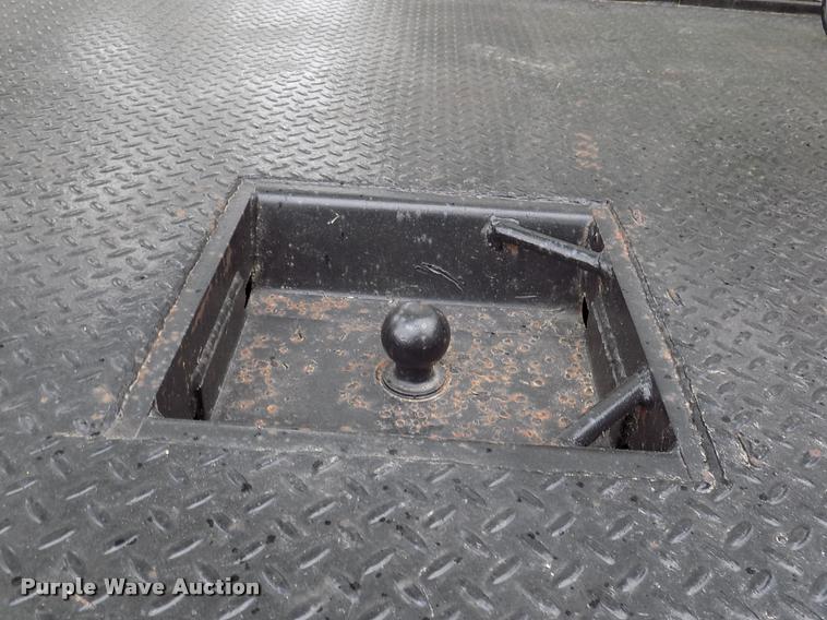 image for item DK9997 2006 Dodge Ram 3500 Quad Cab flatbed pickup truck