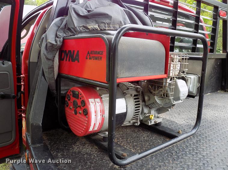 image for item DK9997 2006 Dodge Ram 3500 Quad Cab flatbed pickup truck