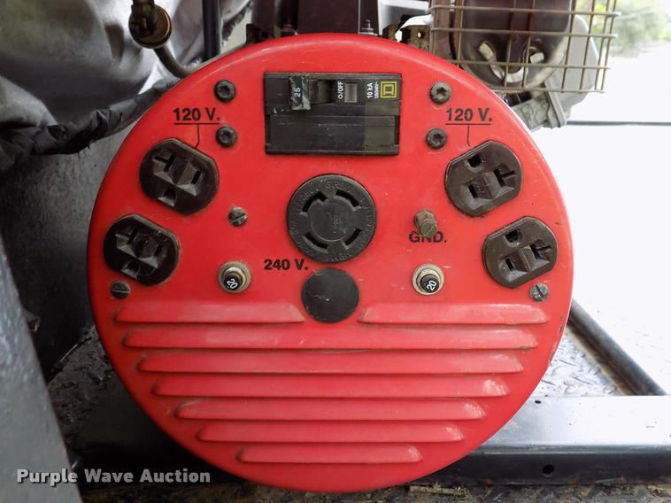 image for item DK9997 2006 Dodge Ram 3500 Quad Cab flatbed pickup truck