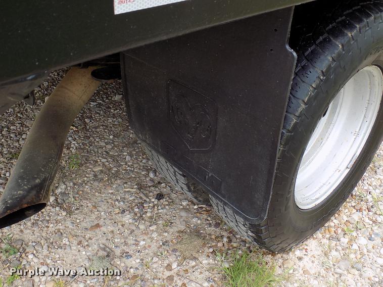 image for item DK9997 2006 Dodge Ram 3500 Quad Cab flatbed pickup truck