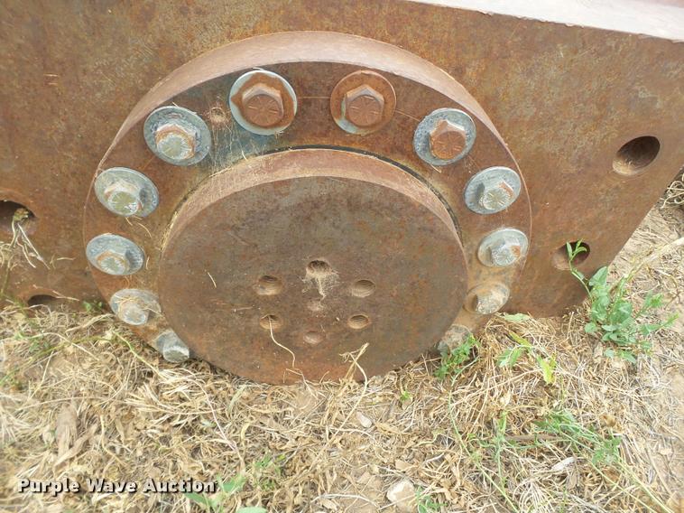 image for item DL9106 (2) cotton bale press cylinders