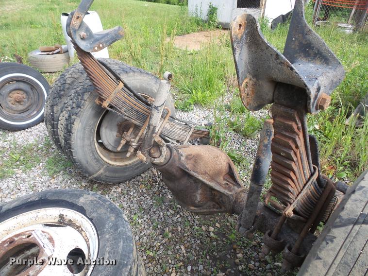 image for item DL9685 Rear axle with dual tires and wheels