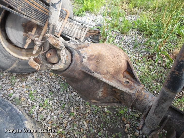 image for item DL9685 Rear axle with dual tires and wheels