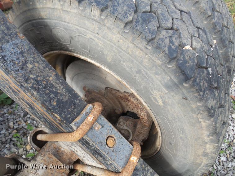 image for item DL9685 Rear axle with dual tires and wheels